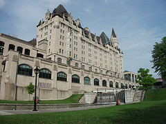 image of the chateau laurier one of the free things and stff to see and do in ottawa
