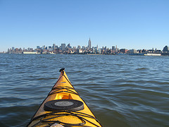 image of kayaking in the harbour one of the Free Things and Stuff to Do in New York City (NYC)