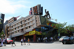 image of Ripley's Believe It or Not!, one of the cheap, fun things to do in niagara falls, ontario, canada