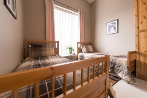 image of the Presidential Condo one of the cheap vacation rentals available in Niagara Falls, Ontario, Canada