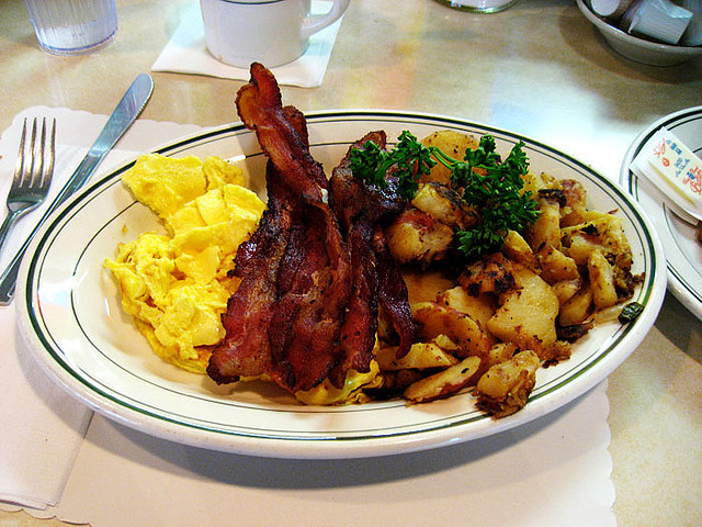 image of bacon eggs available at one of the best cheap breakfast spots in toronto