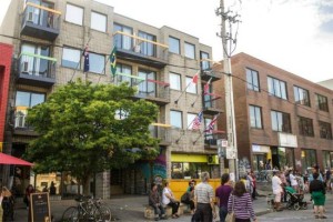 image of the college backpackers hostels one of the best affordable hostels in toronto