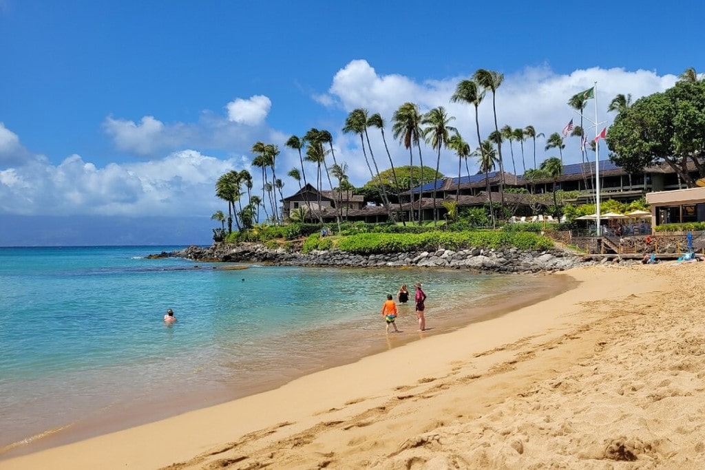 Napili Bay one of the free beaches in Maui where you can snorkel and see tropical fish